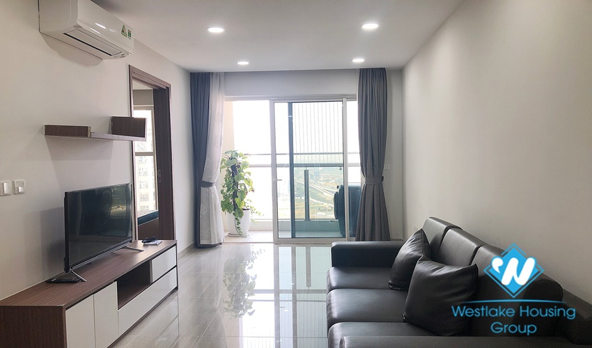 Two-bedroom apartment for rent, fully furnished, new high floor, beautiful view of lake and golf course